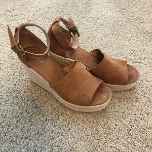Universal Thread Platform Wedge Espadrille